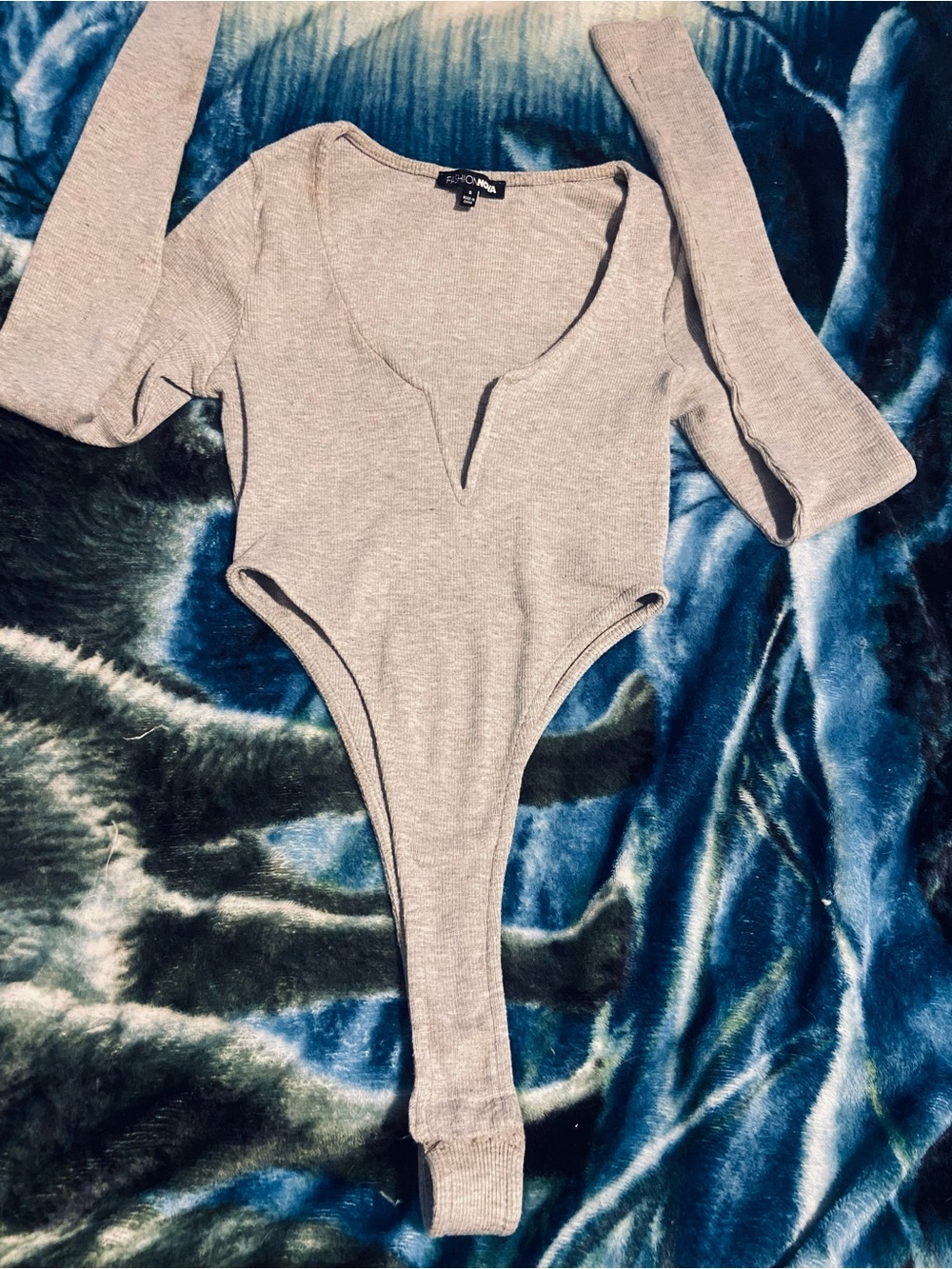 Fashion Nova Light Gray Ribbed Long Sleeve Bodysuit